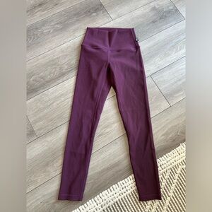 Born Primitive Leggings | Plum Color Limitless /Yoga Pants | Ribbed | Size Small